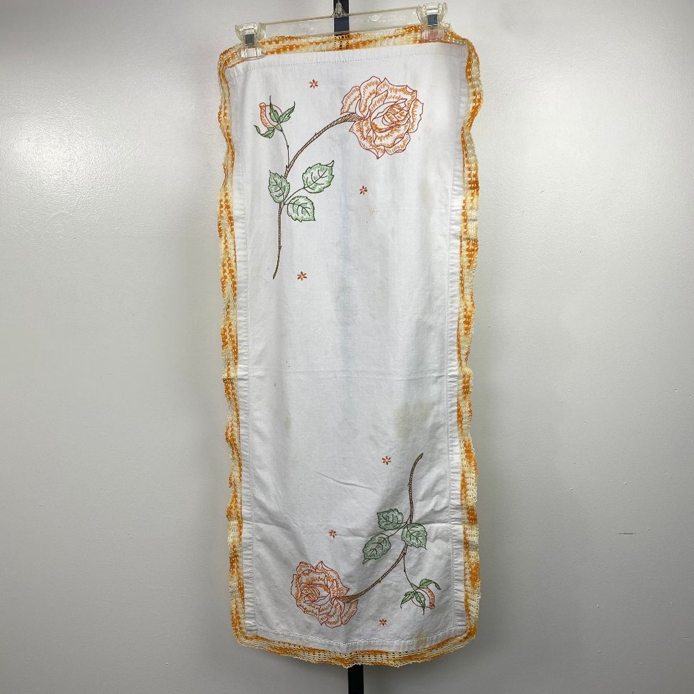 Vintage Embroidered Rose Pattern Table Runner Dresser Scarf Linen